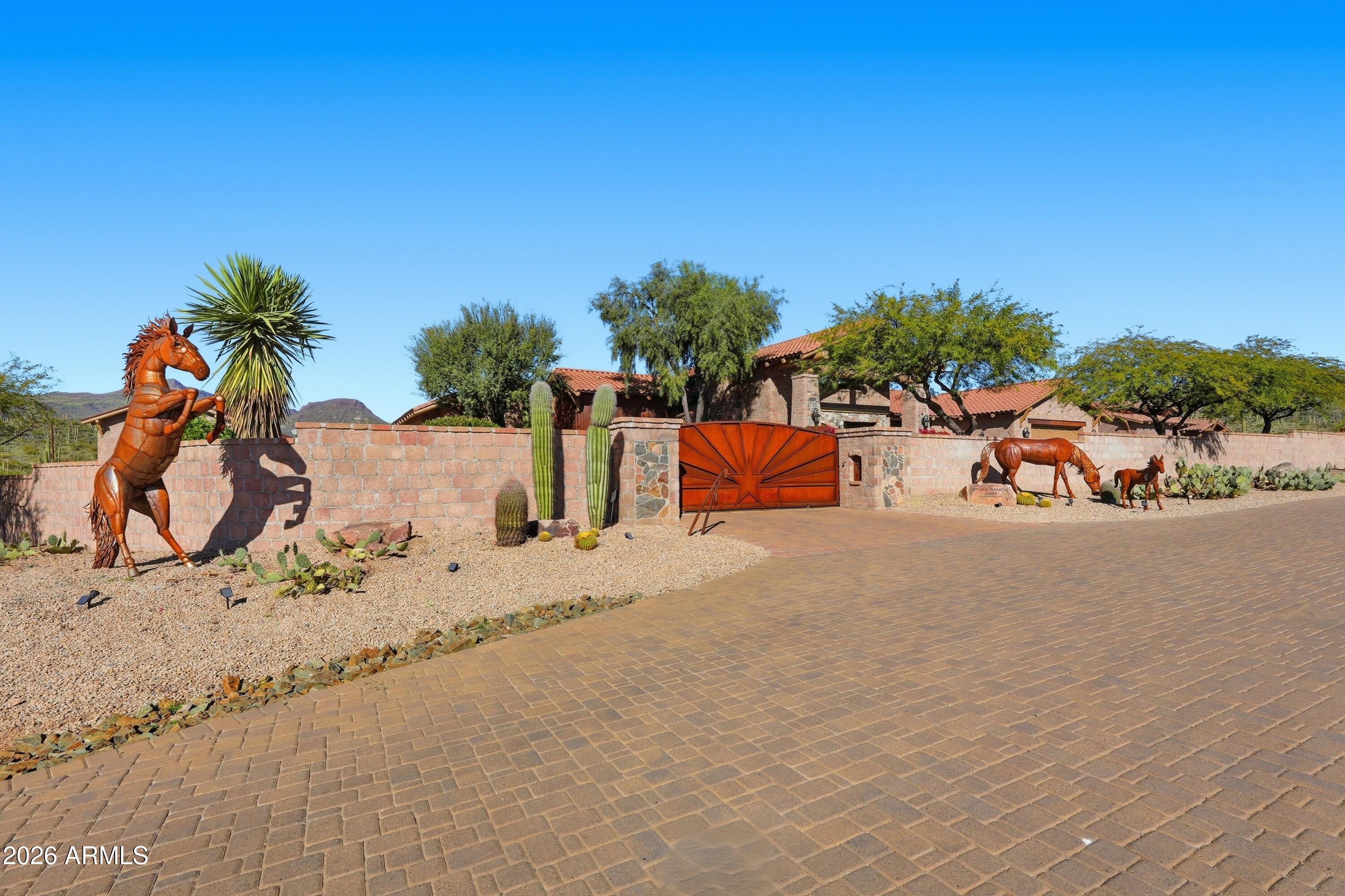 42531 N SPUR CROSS Road