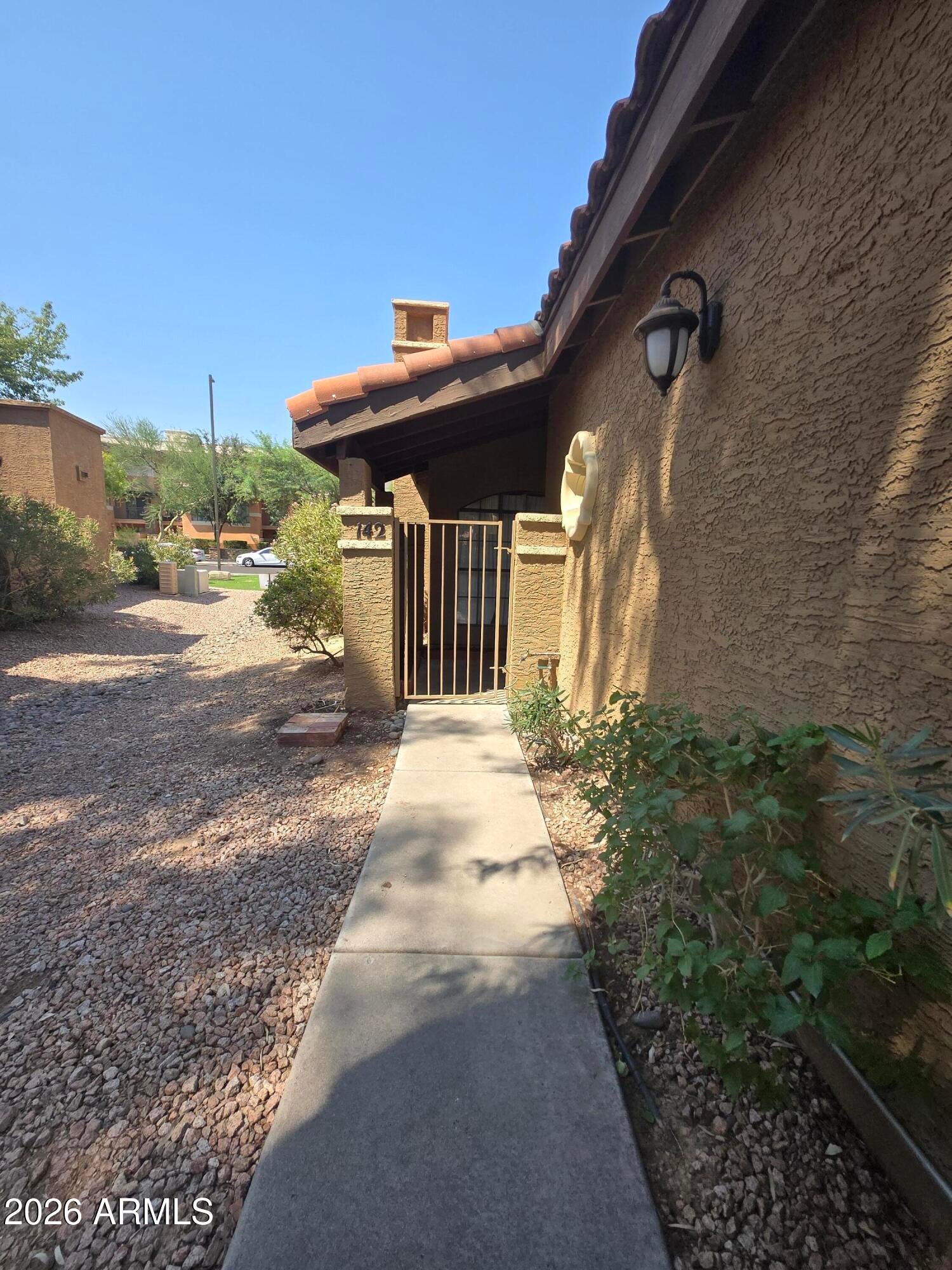 6945 E COCHISE Road 142