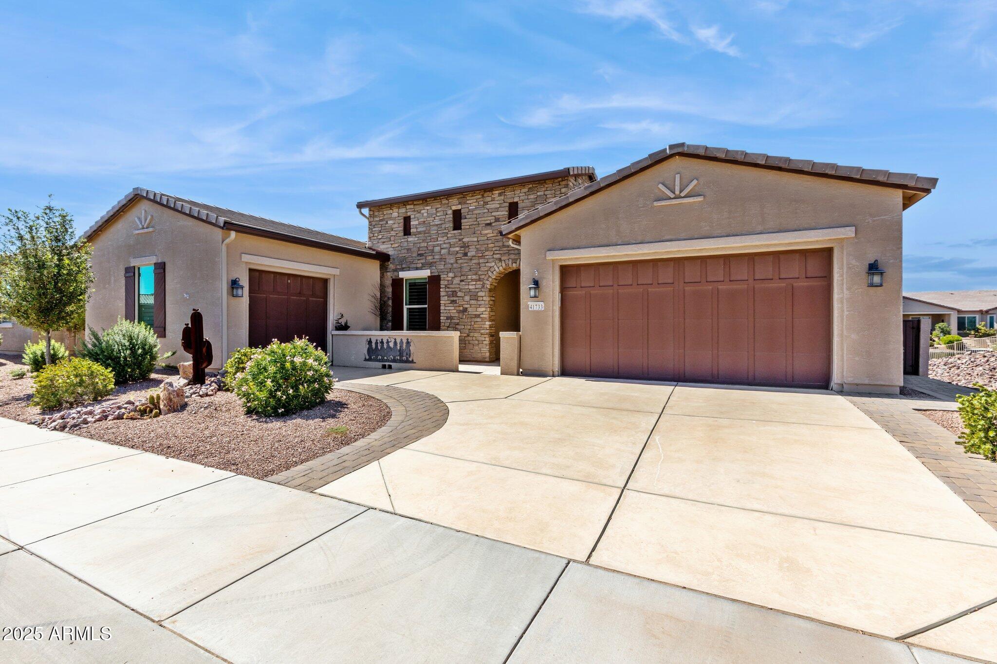 41733 W SUMMER SUN Lane