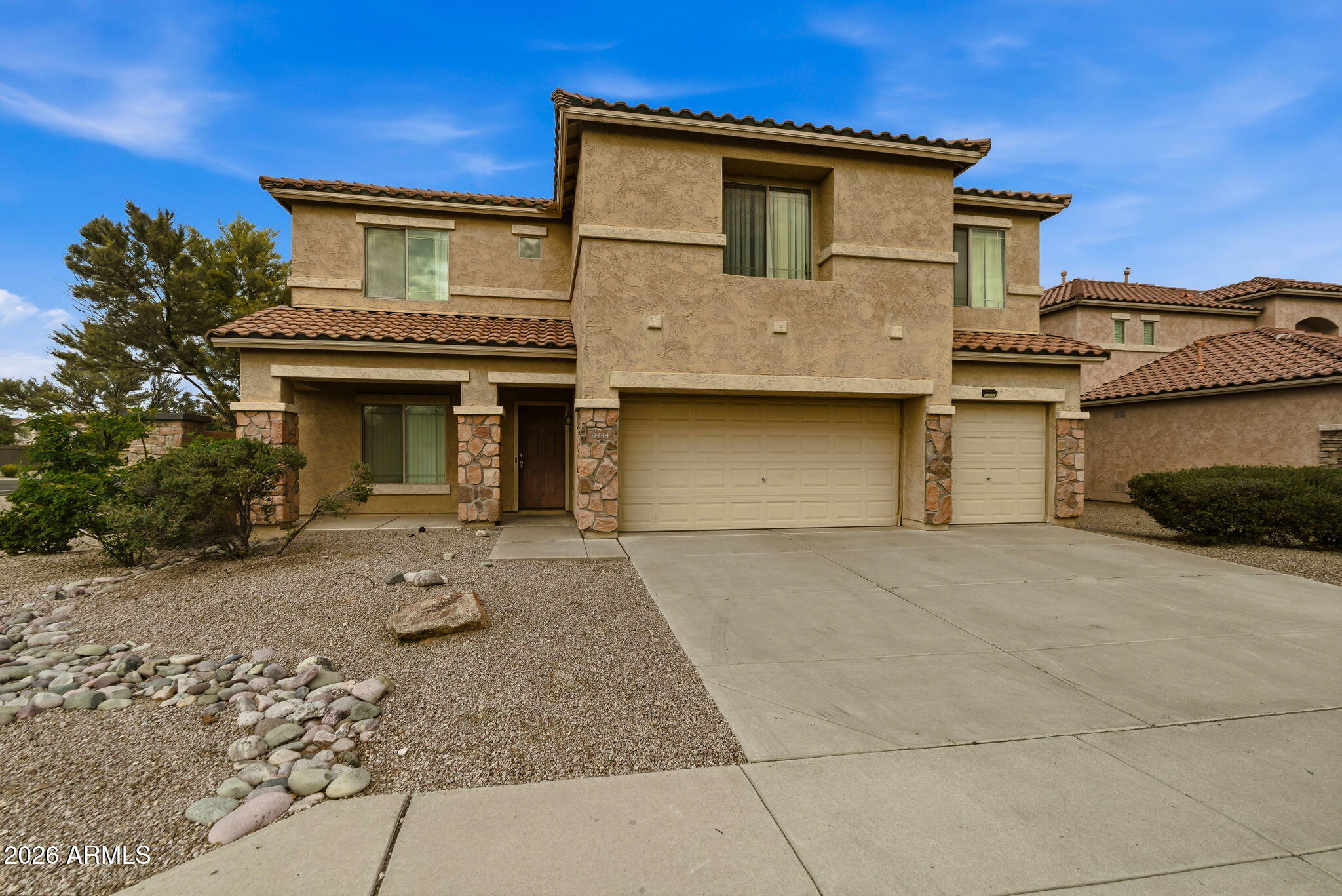 9444 W HUBBELL Street