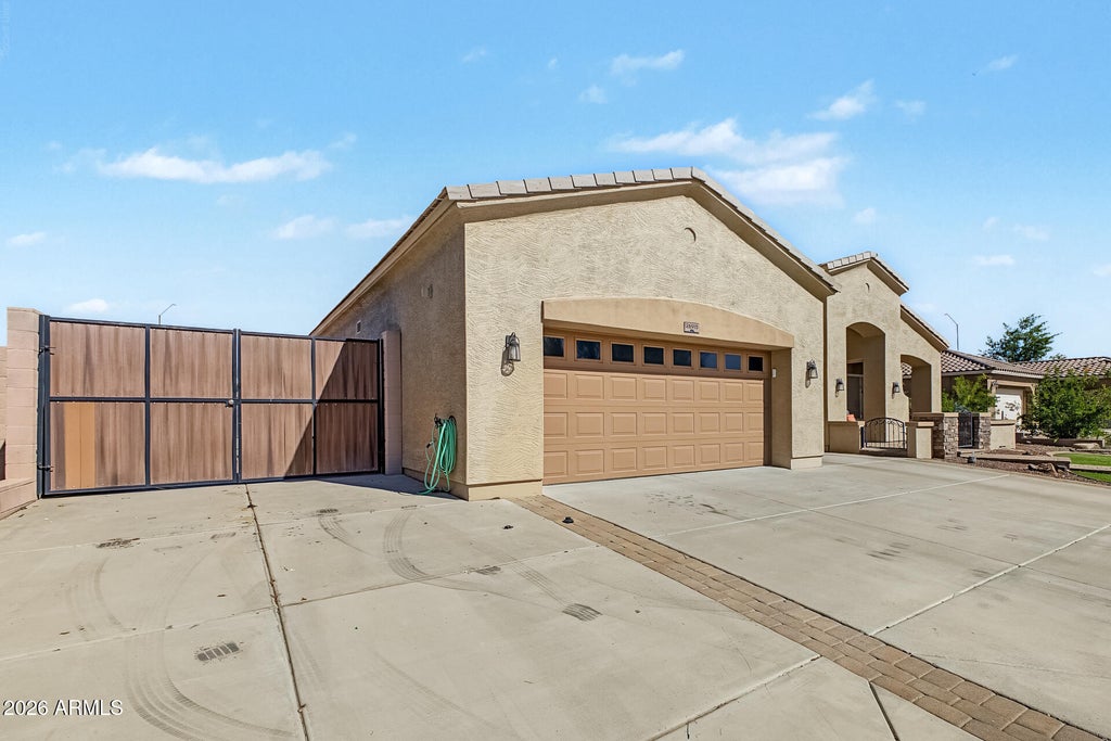Photo of 26915 N Gidiyup Trail, Phoenix, AZ 85085 (MLS # 7091703)