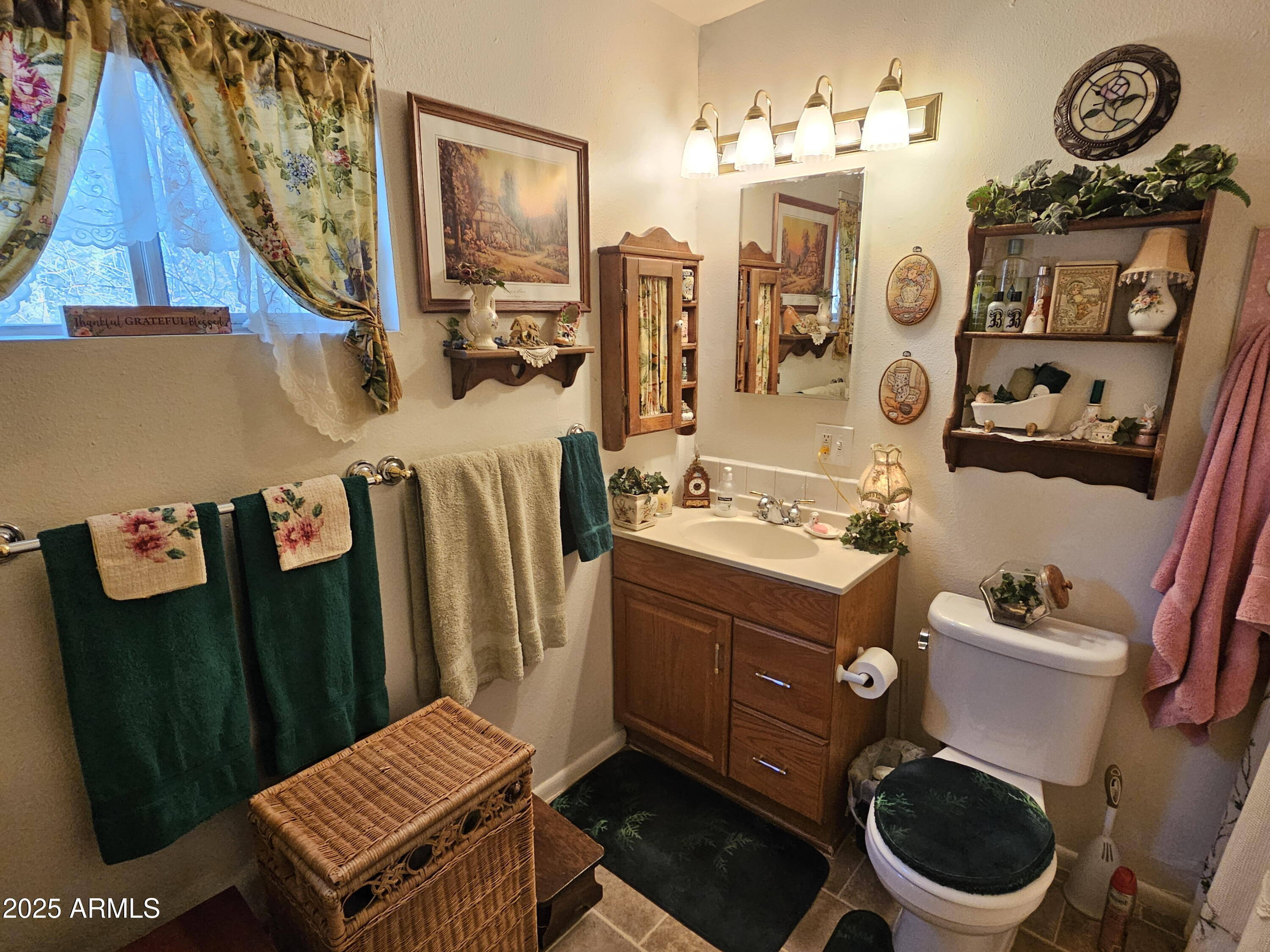 Payson, Arizona 85541, United States, 2 Bedrooms Bedrooms, ,2 BathroomsBathrooms,Residential,Pending,80383