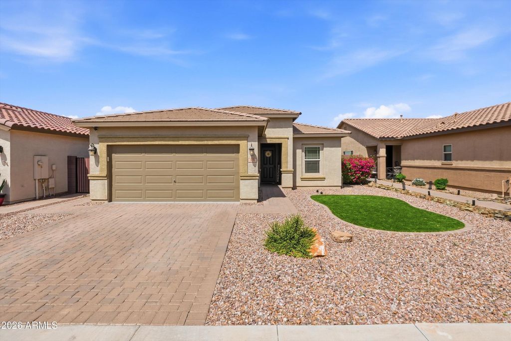 Photo of 908 W Banyan Avenue, Queen Creek, AZ 85140 (MLS # 7007270)