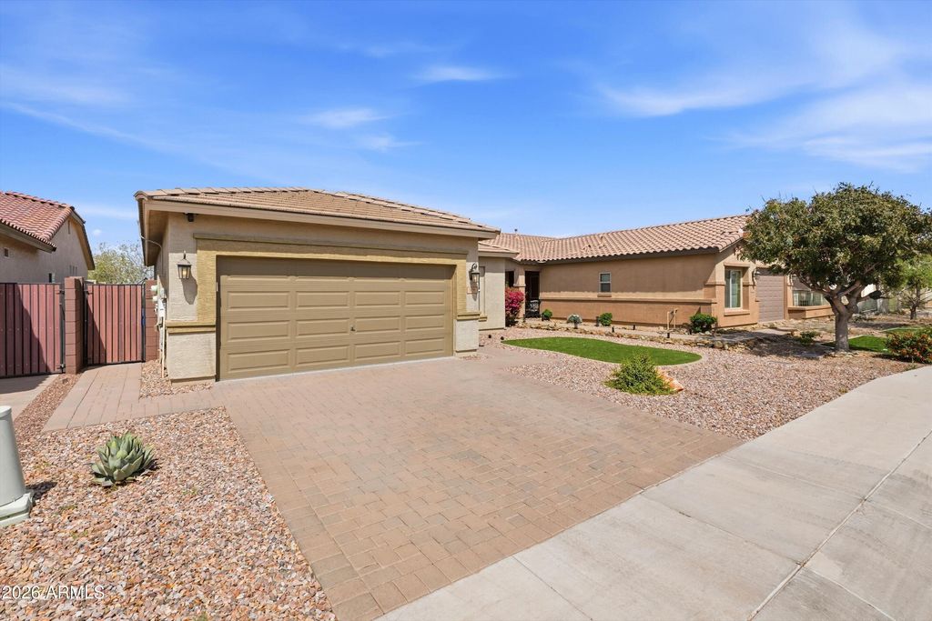 Photo of 908 W Banyan Avenue, Queen Creek, AZ 85140 (MLS # 7007270)