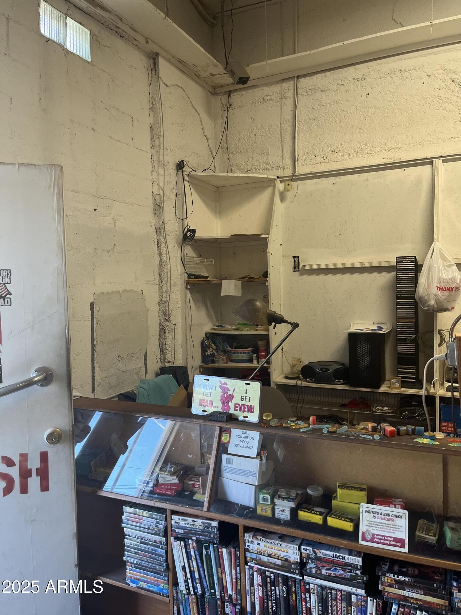 1201 W HOOVER Street