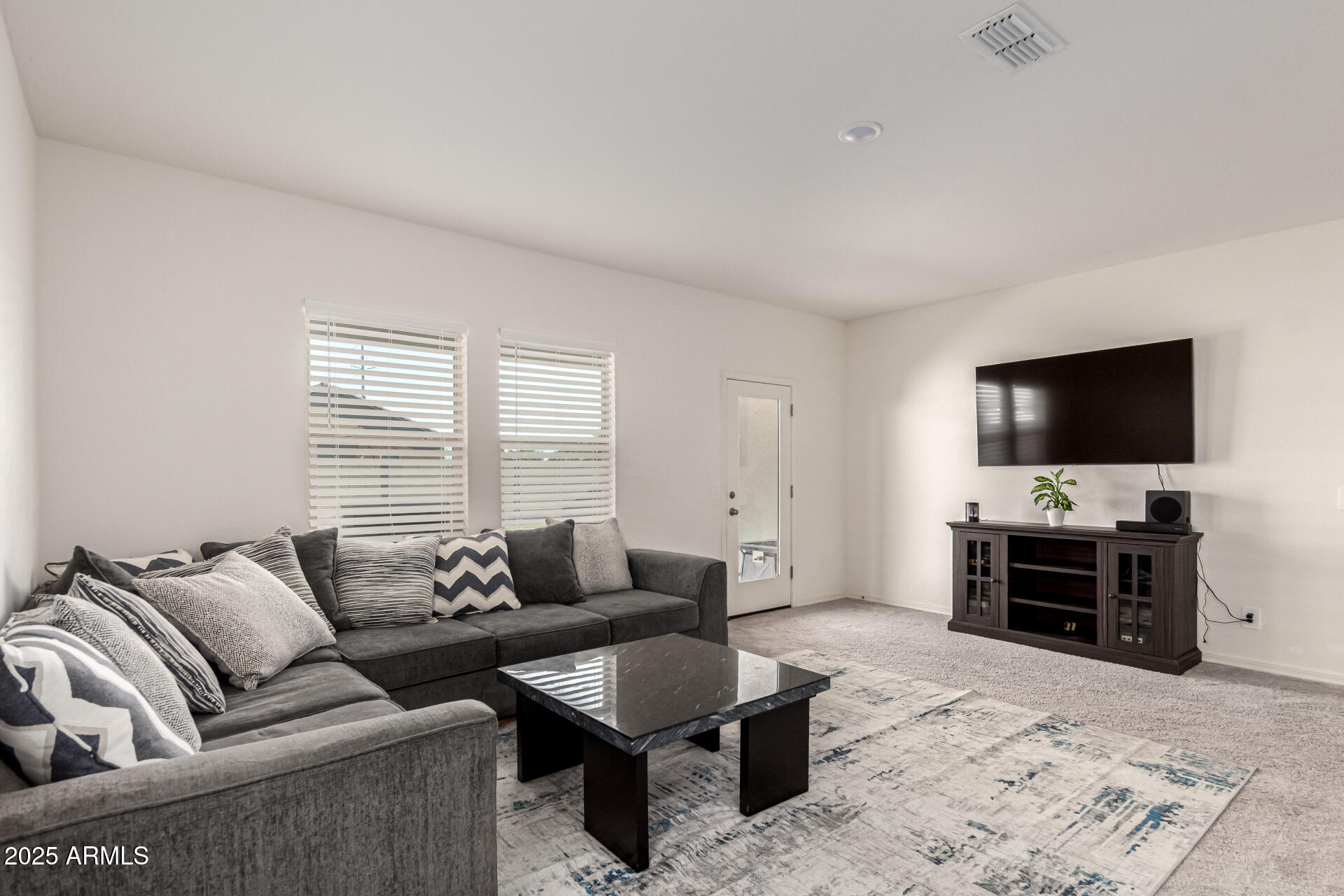 2979 E HOUSTON Drive