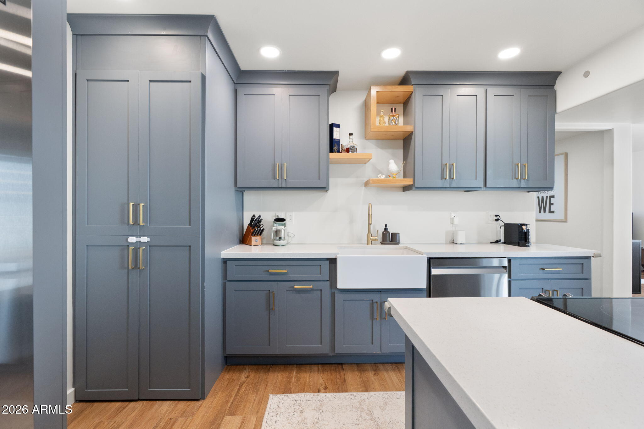 3944 N GRANITE REEF Road