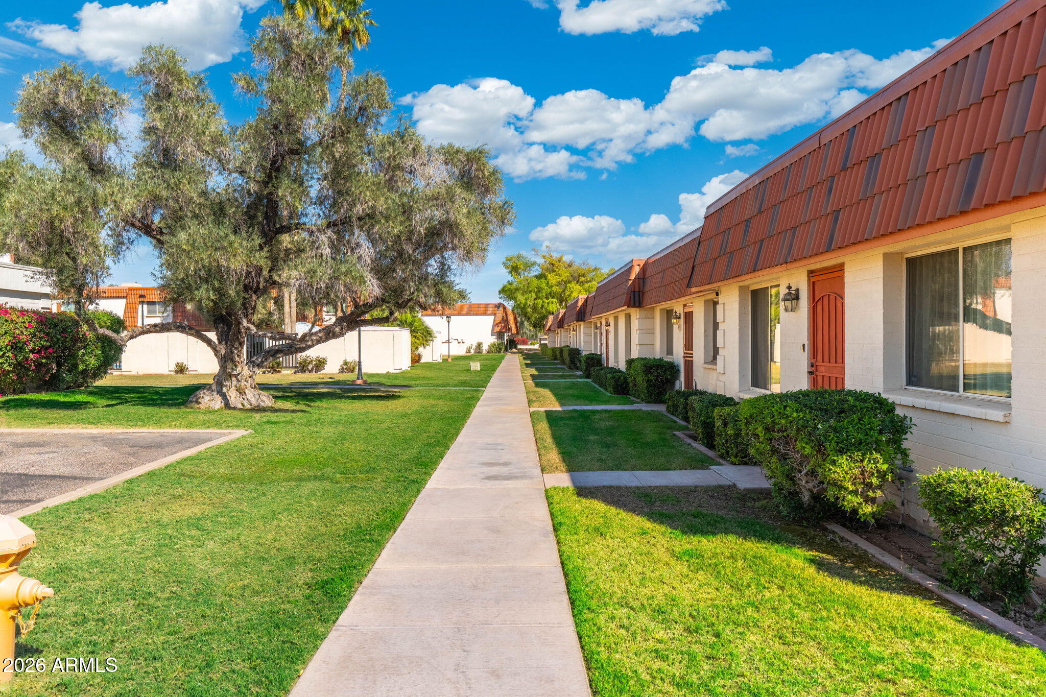 3944 N GRANITE REEF Road