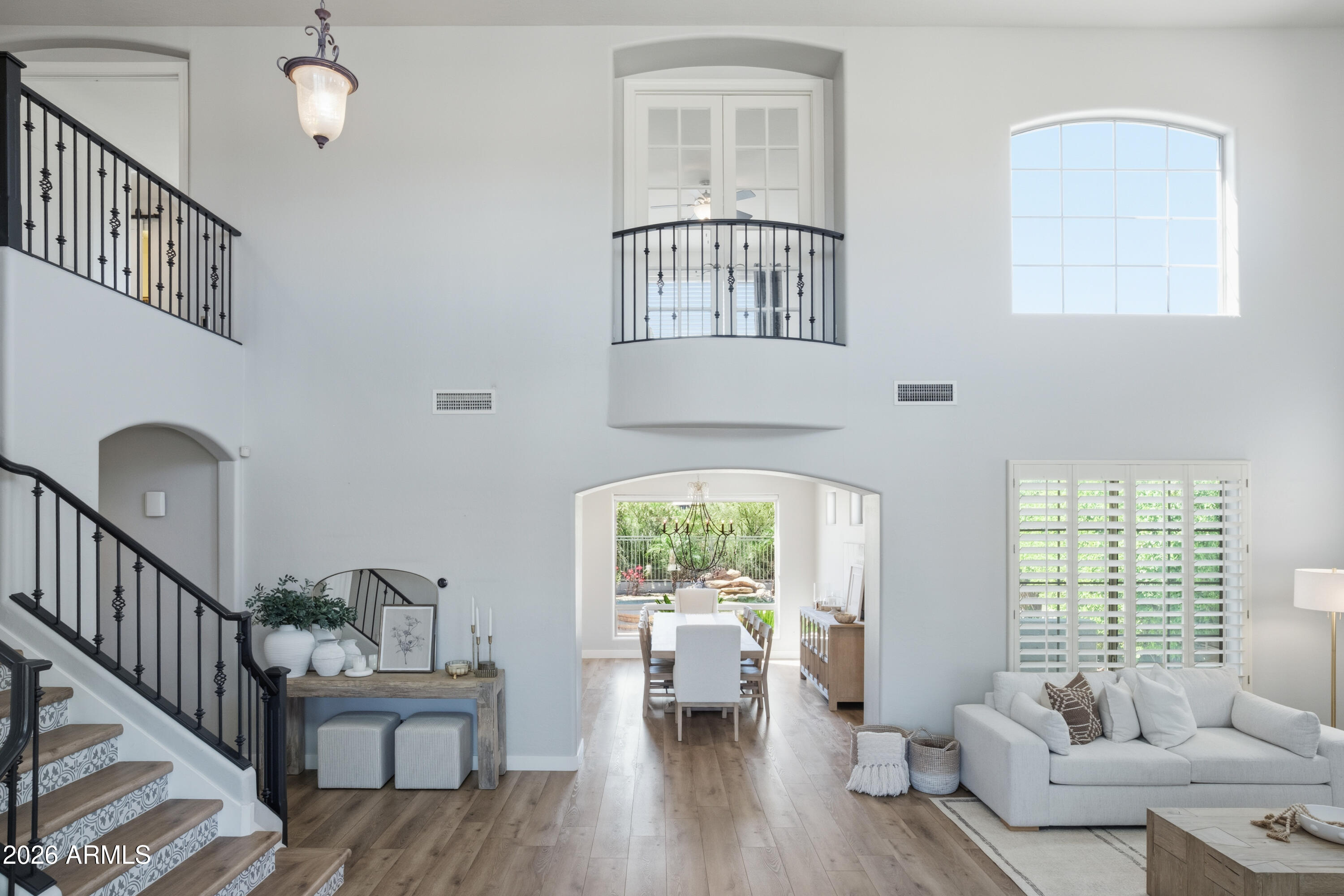 4043 E WOODSTOCK Road