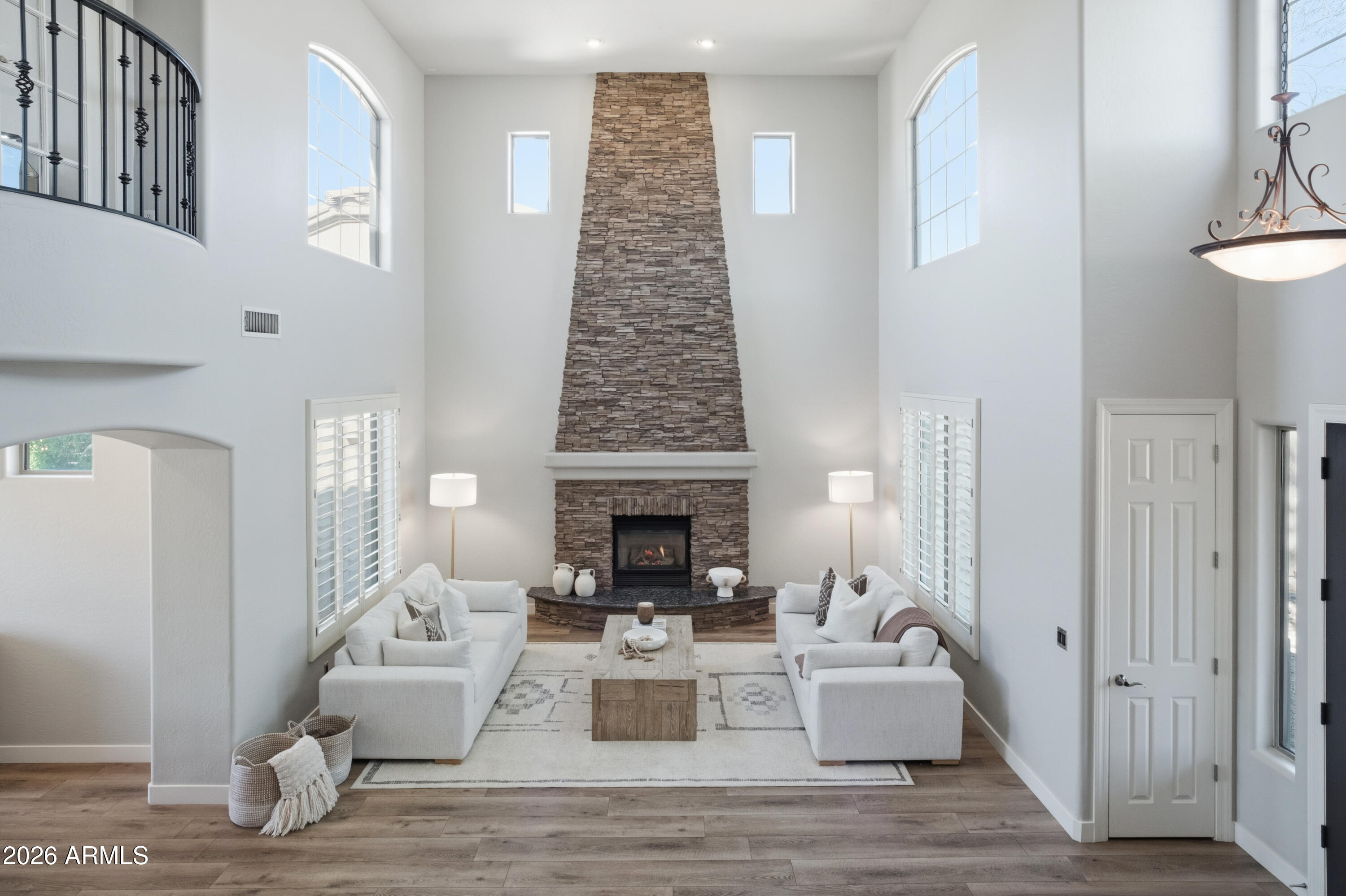 4043 E WOODSTOCK Road