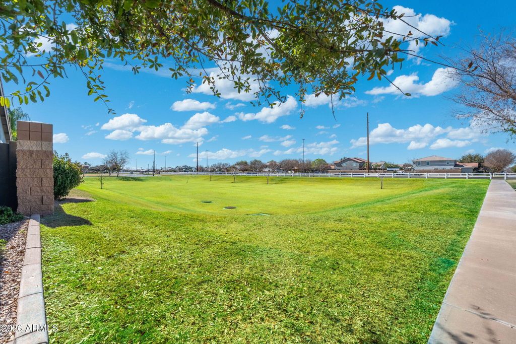 Photo of 4041 E Amber Lane, Gilbert, AZ 85296 (MLS # 6989729)