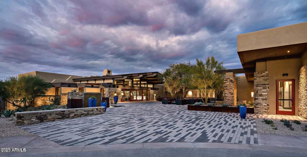 DESERT MOUNTAIN - Residential