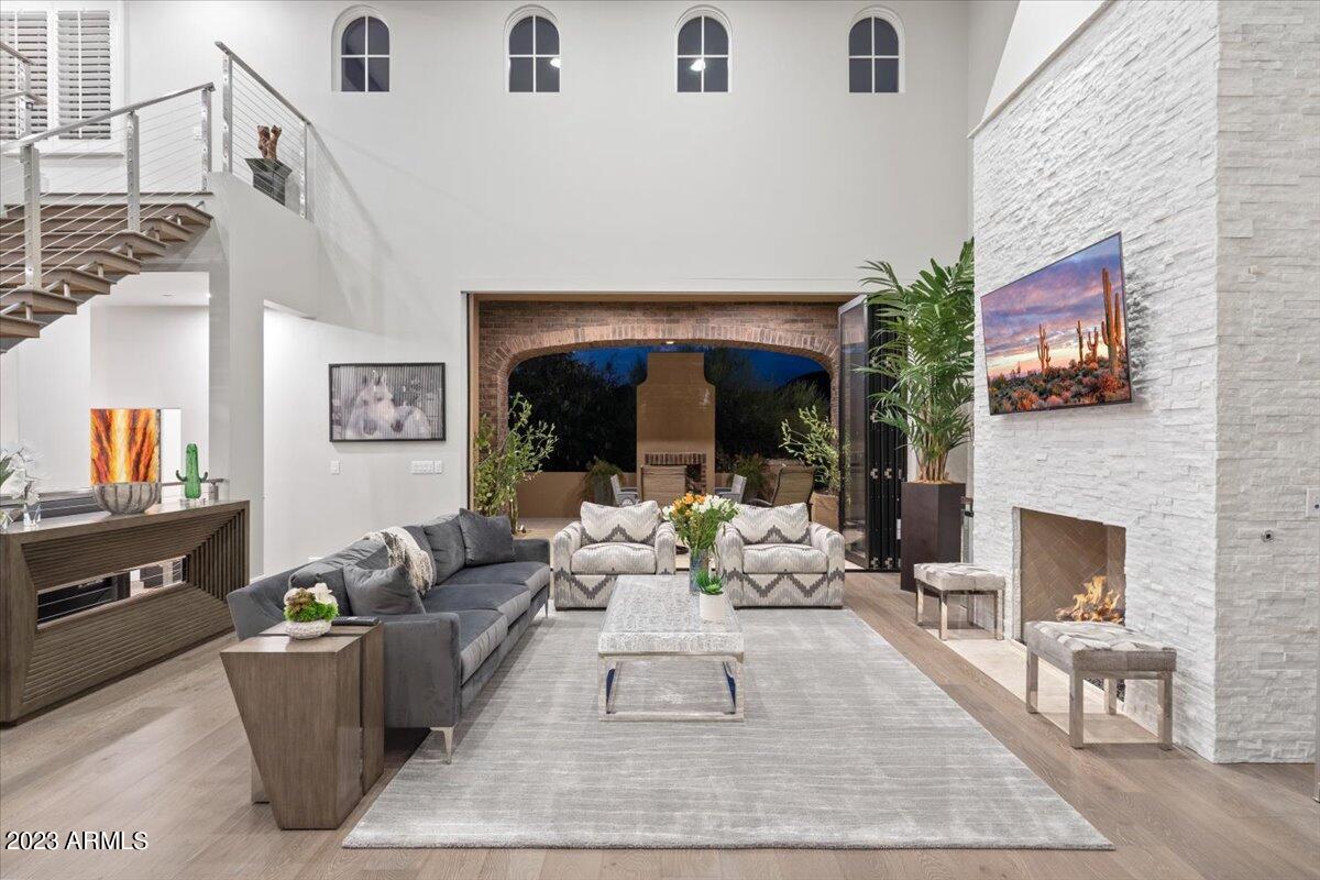 DESERT MOUNTAIN - Residential