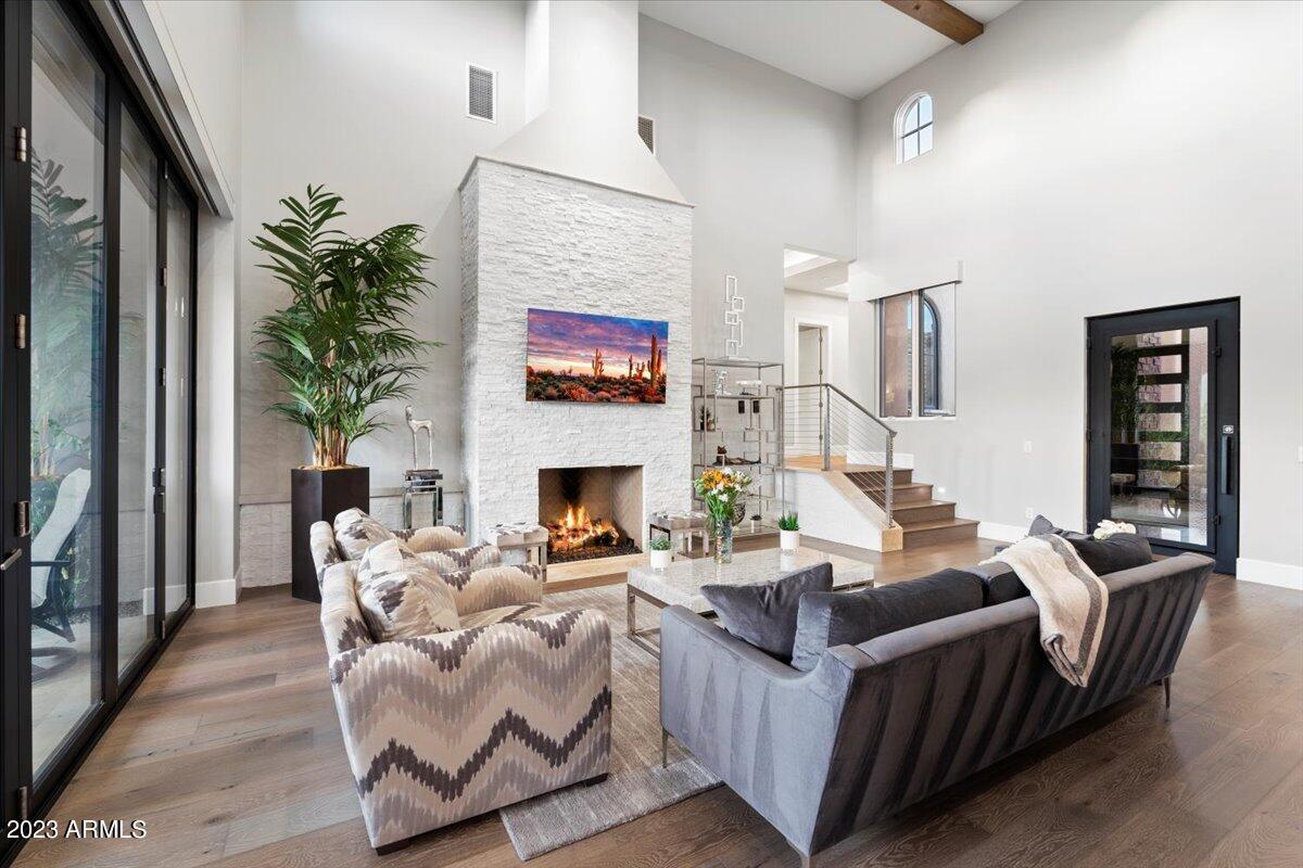 DESERT MOUNTAIN - Residential