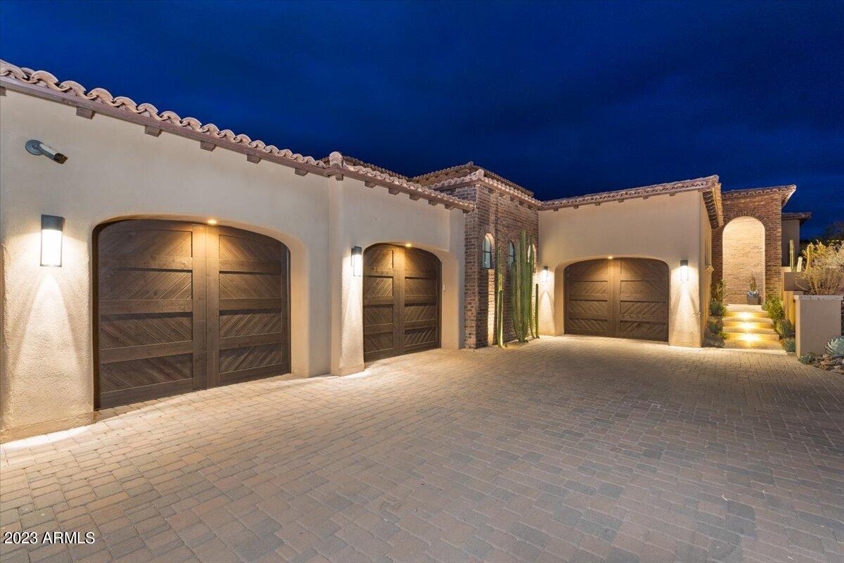 DESERT MOUNTAIN - Residential