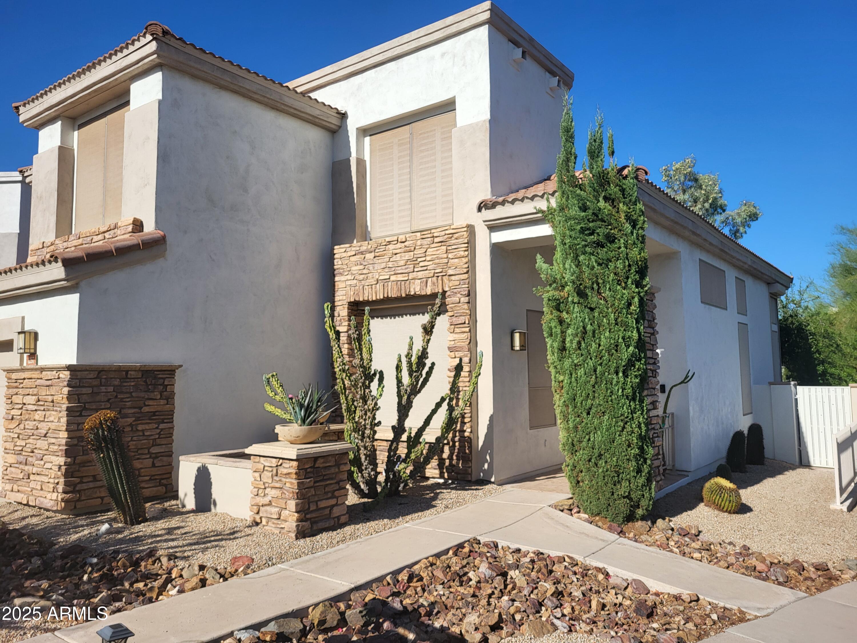 Homes 1 1257 E VOLTAIRE Avenue