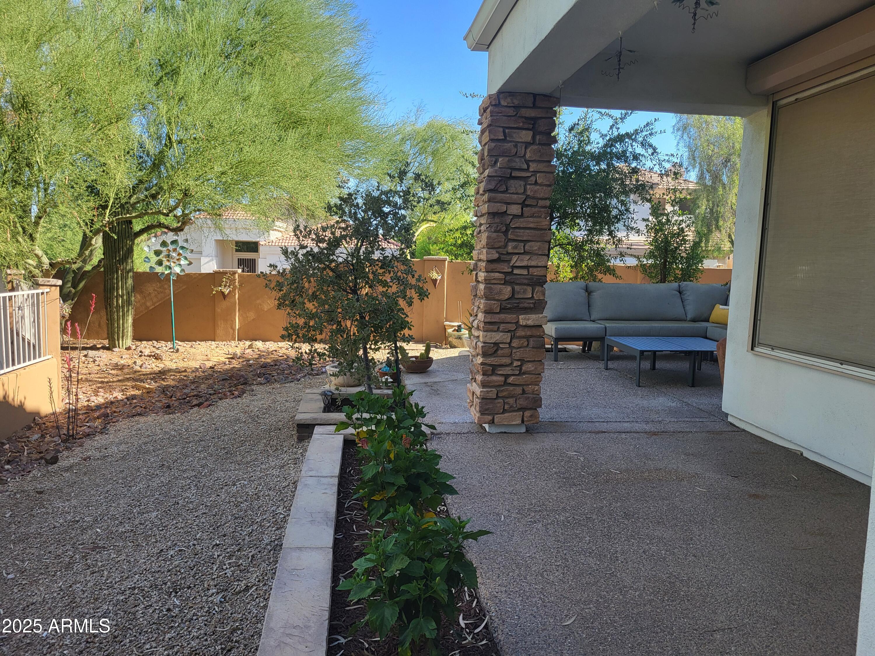 Homes 4 1257 E VOLTAIRE Avenue