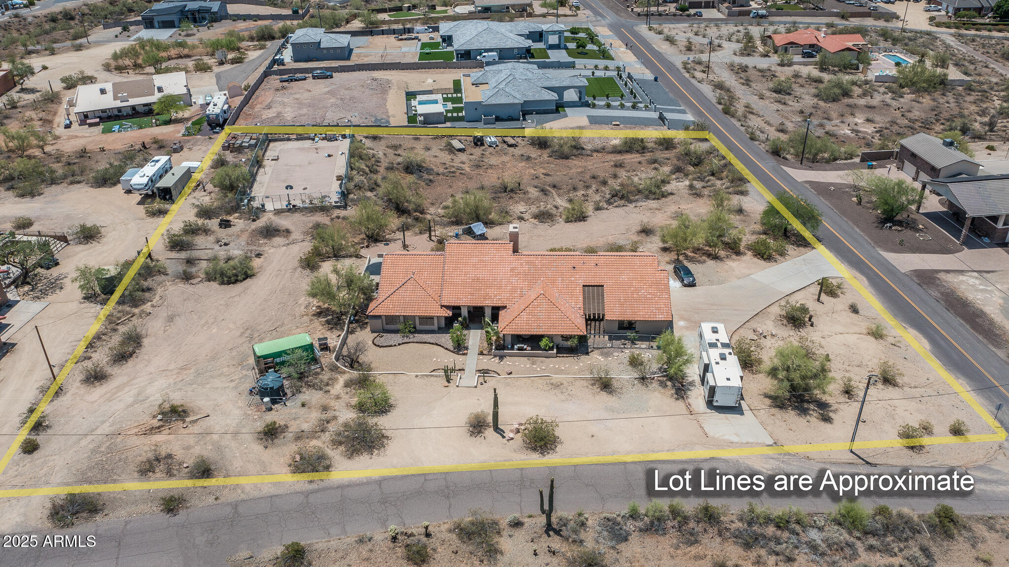 15 E BRILES Road