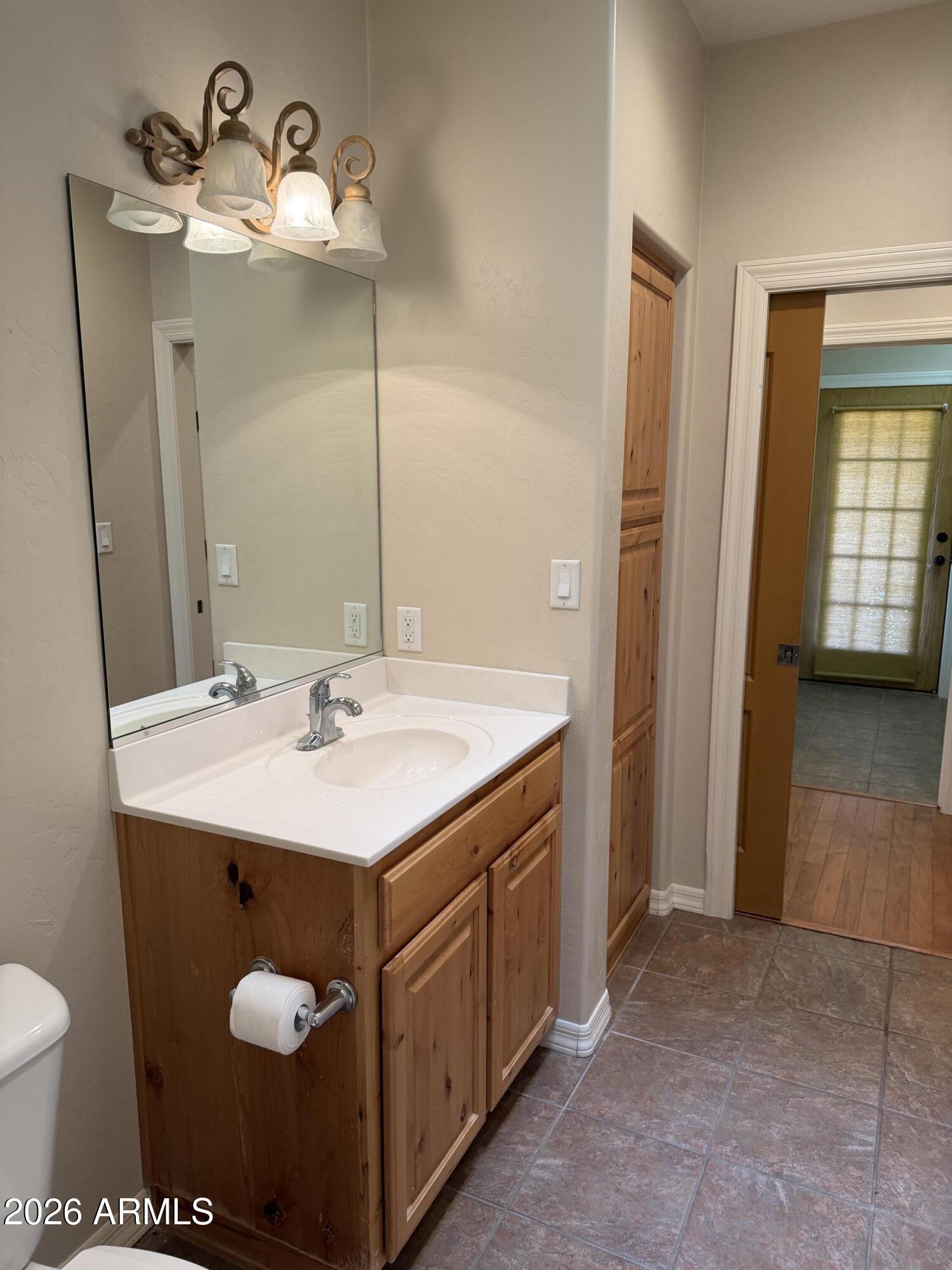 FAIRFIELD ESTATES - Residential Lease