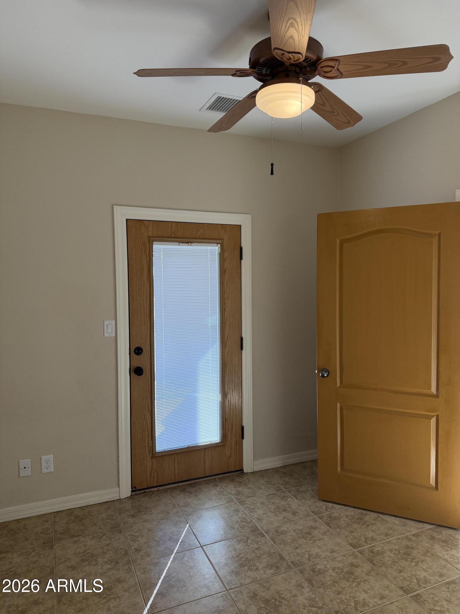 FAIRFIELD ESTATES - Residential Lease