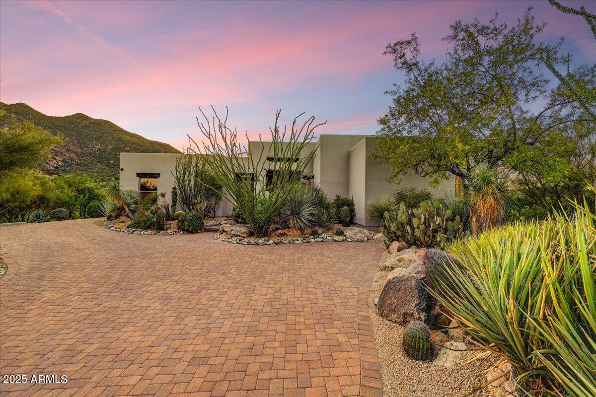 37202 N HOLIDAY Lane