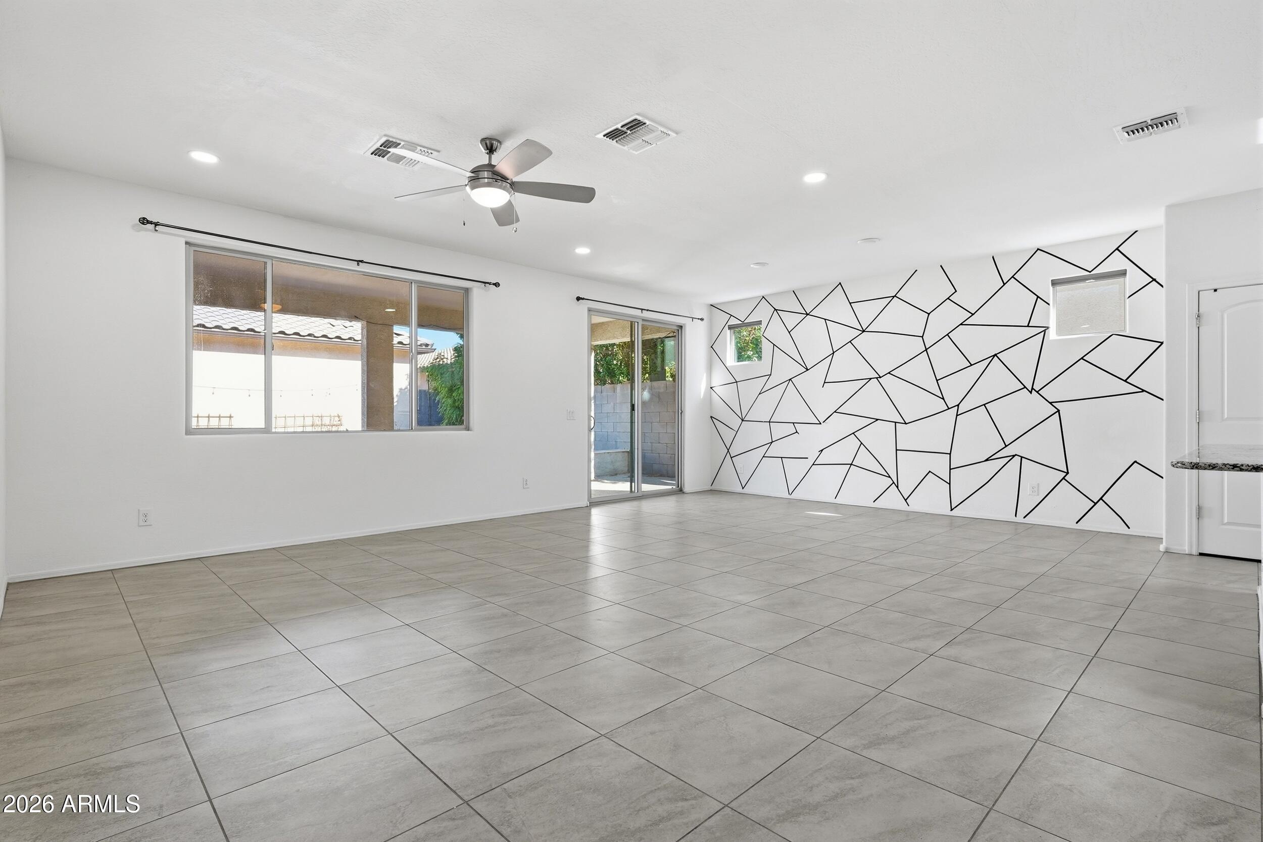 36 E CONSTITUTION Drive