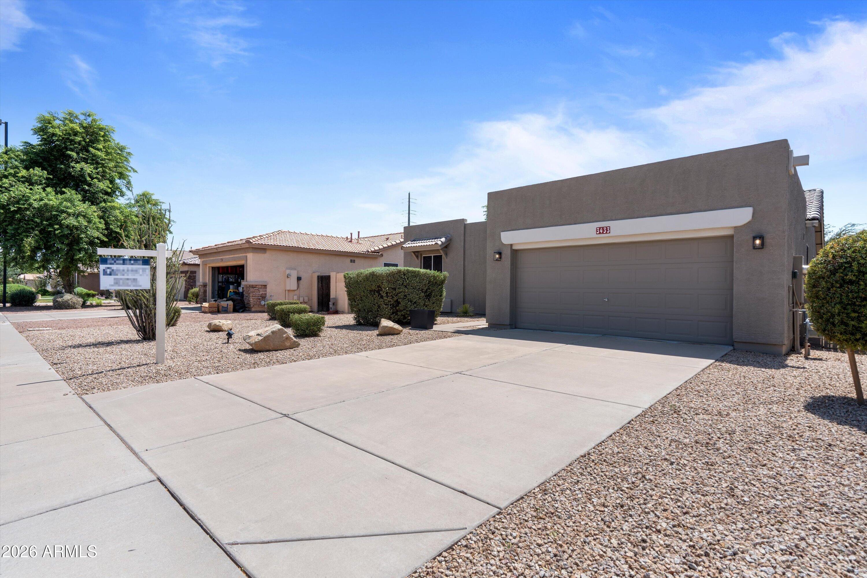 3433 E SANTA FE Lane
