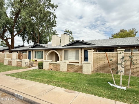 Photo of 1028 W Malibu Drive, Tempe, AZ 85282 (MLS # 7076059)