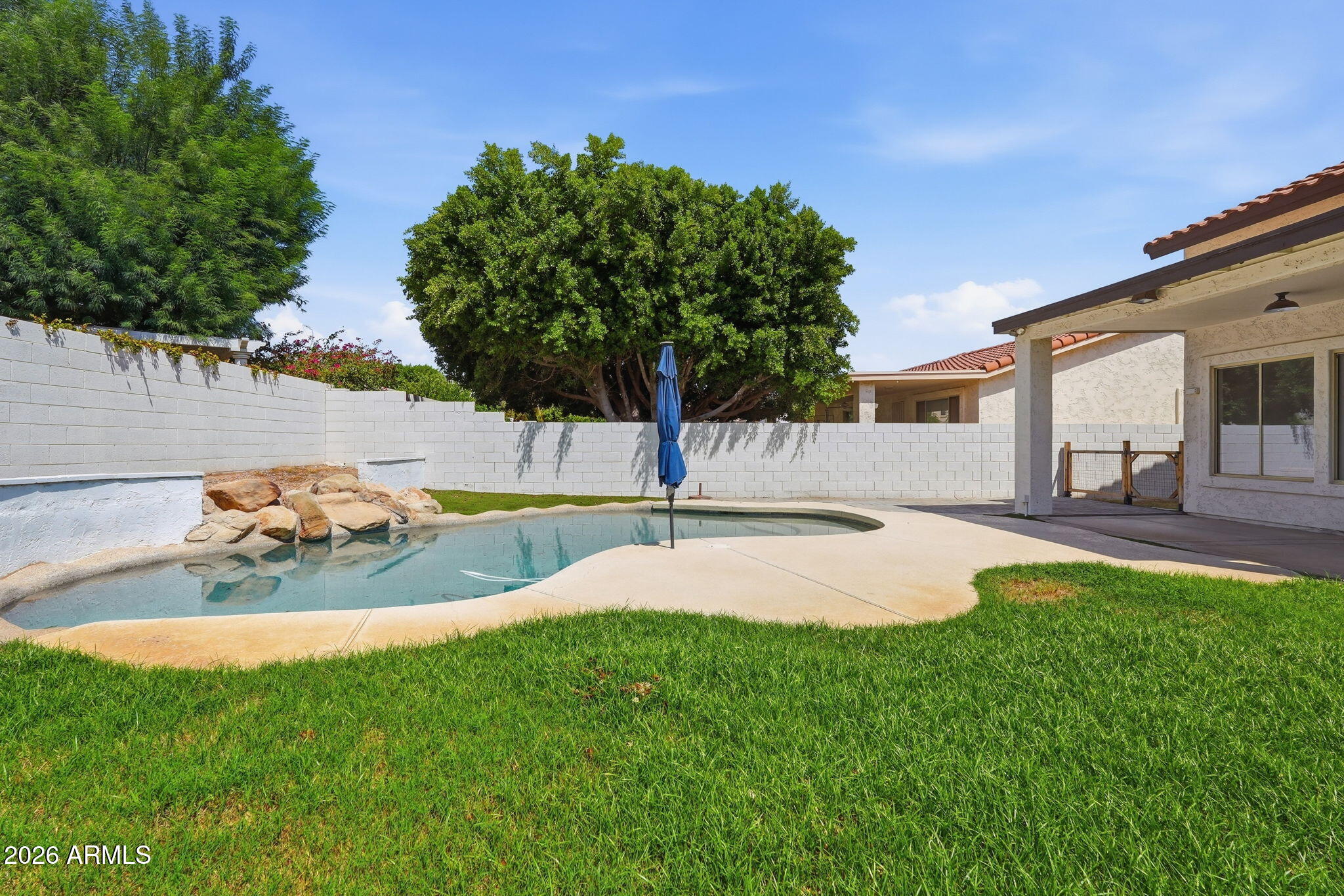 5840 W CHARTER OAK Road