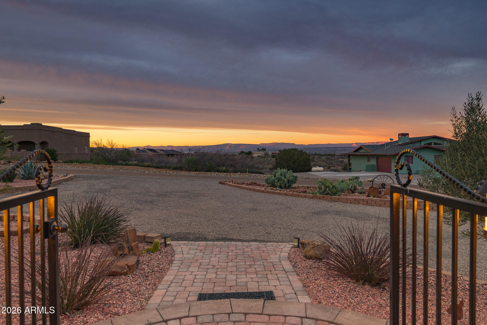 795 E LAS CONCHAS Drive