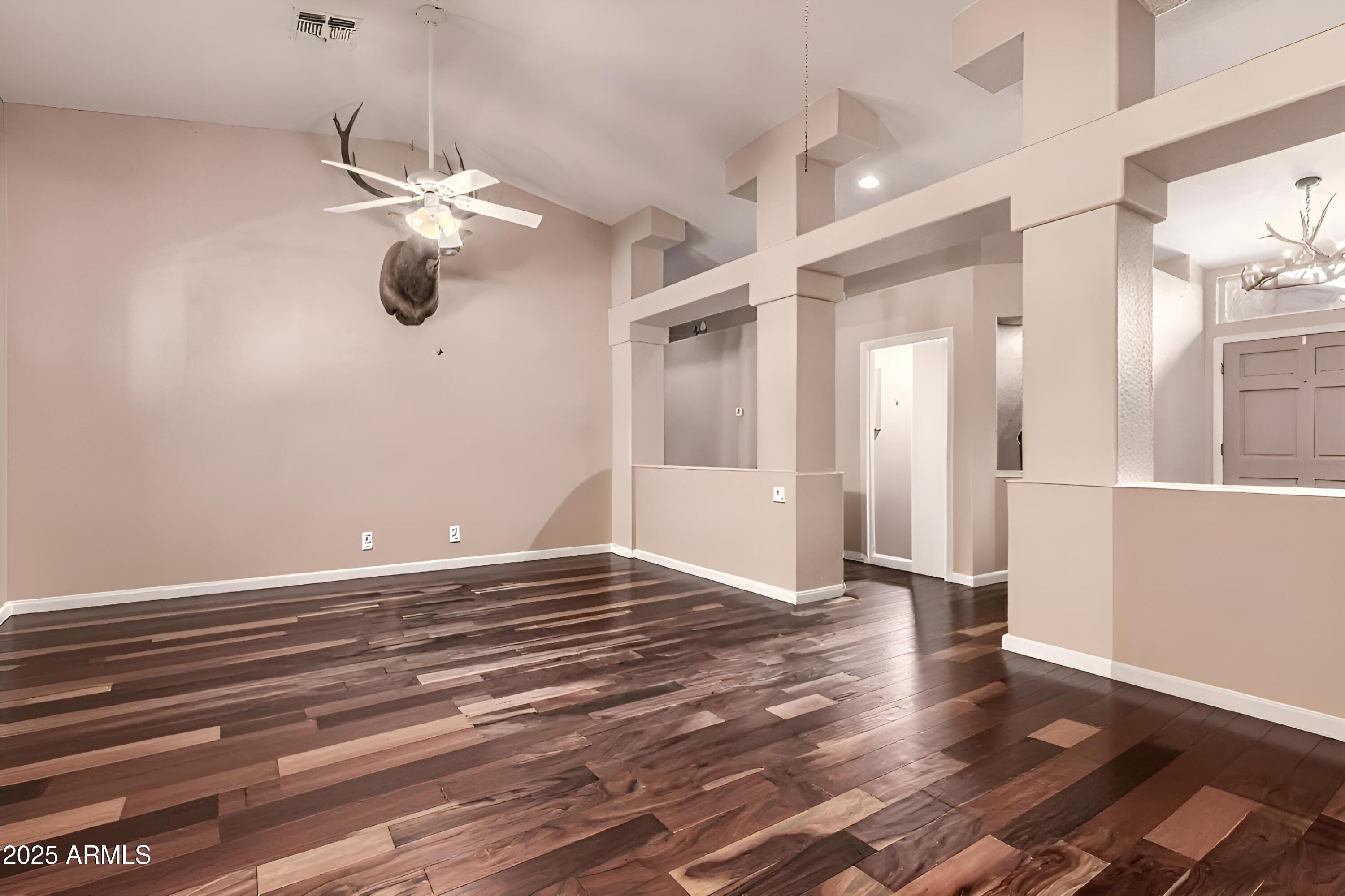 10535 W SAN MIGUEL Avenue