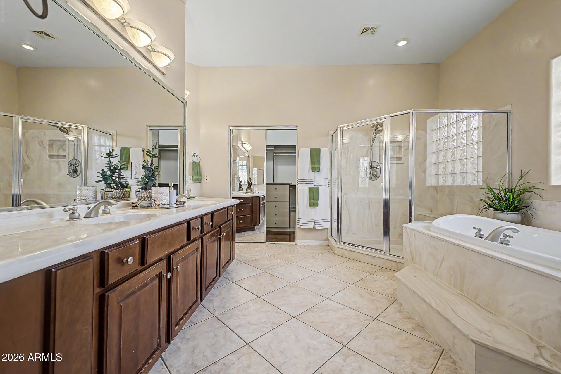 J J RANCH - Residential