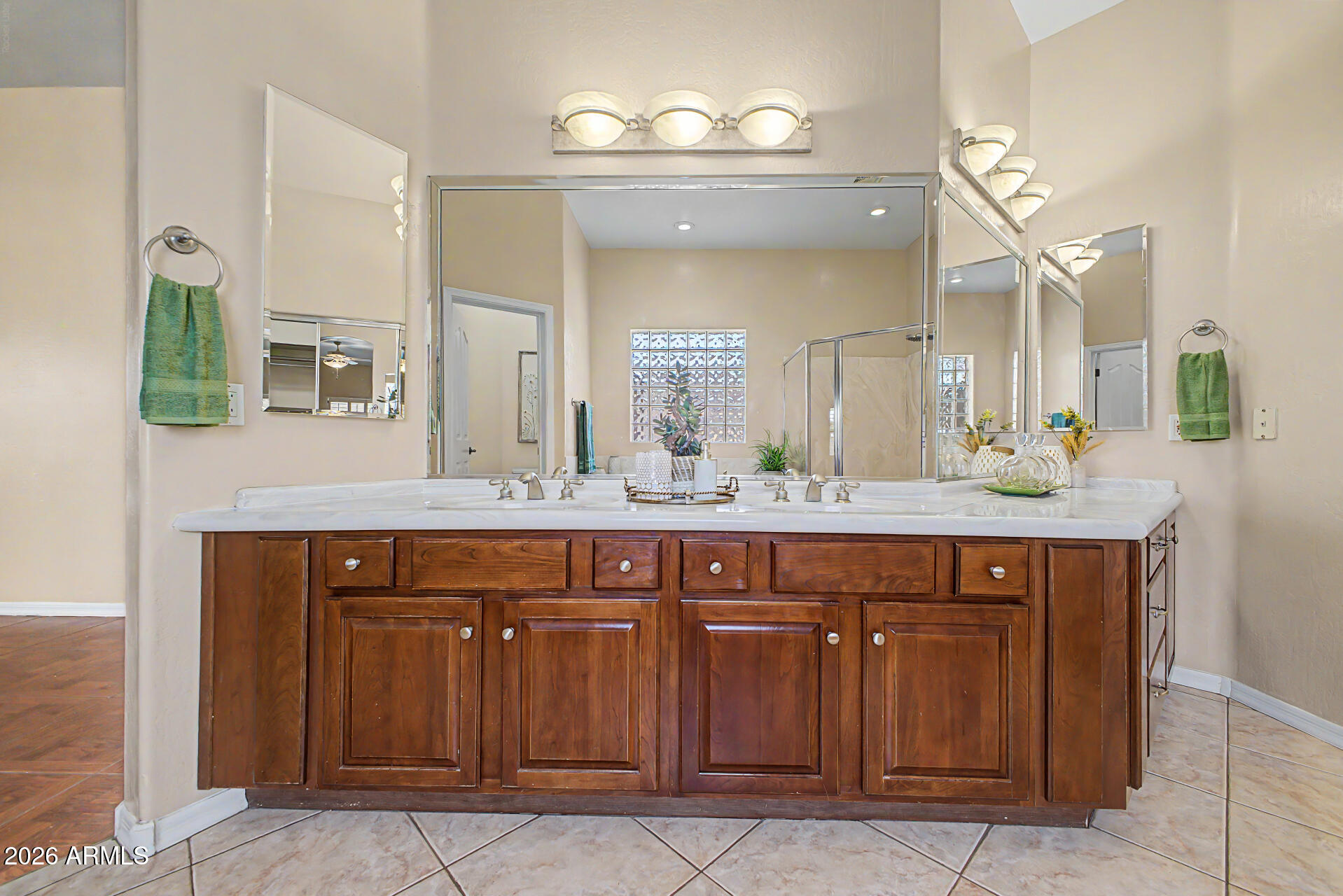 J J RANCH - Residential