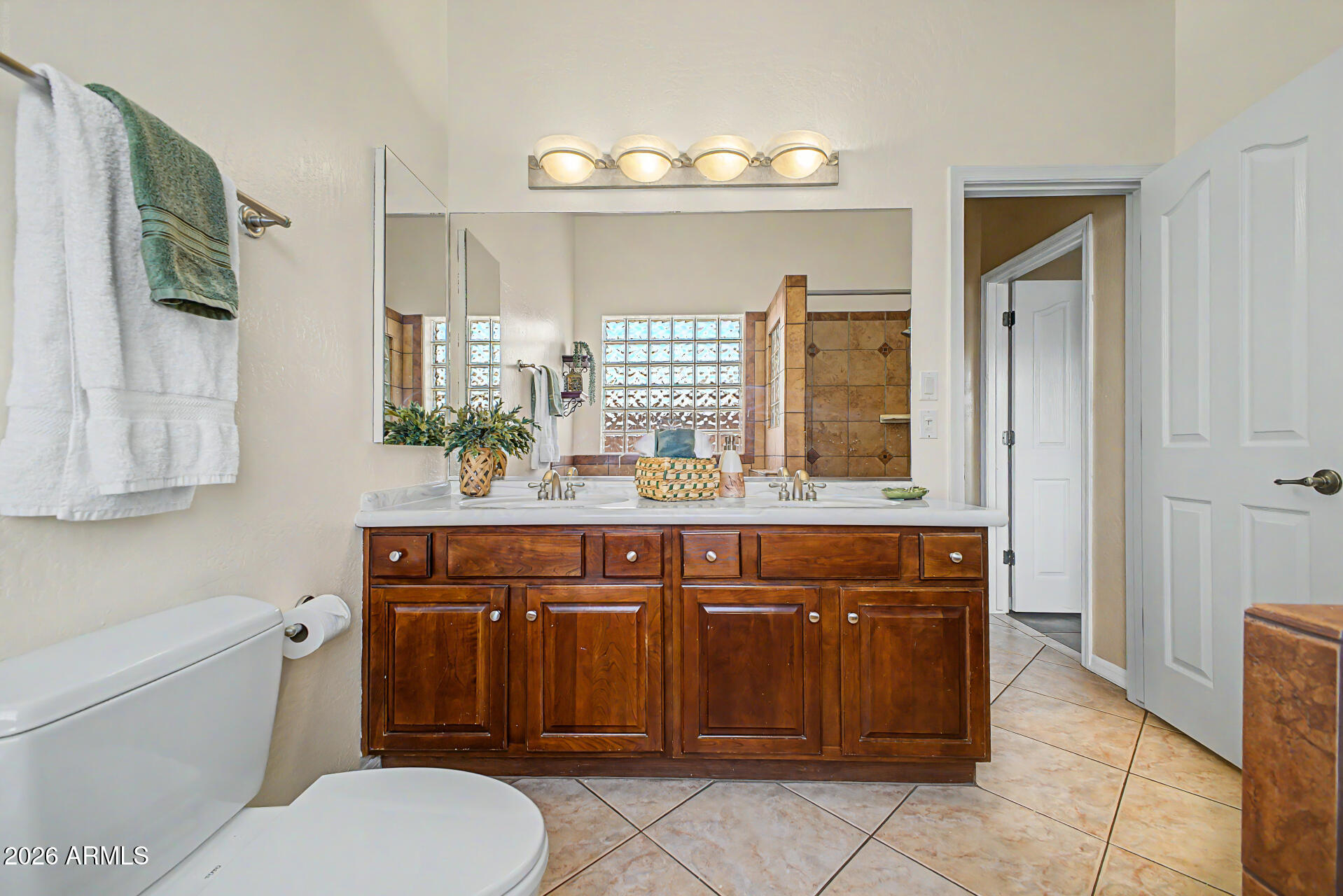 J J RANCH - Residential