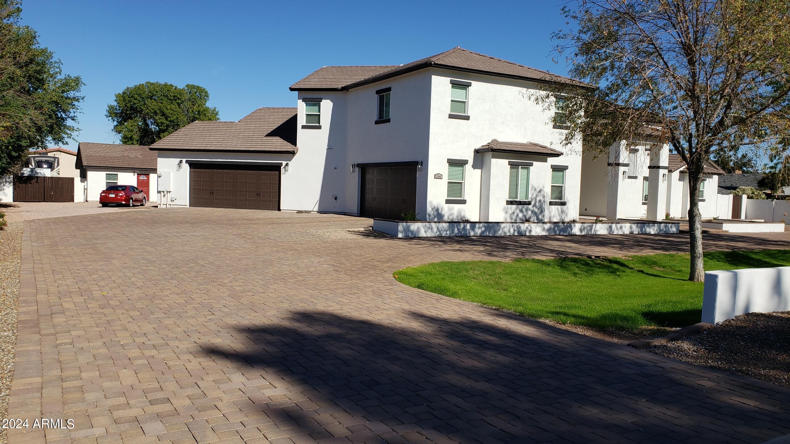 2060 E QUARTZ Street