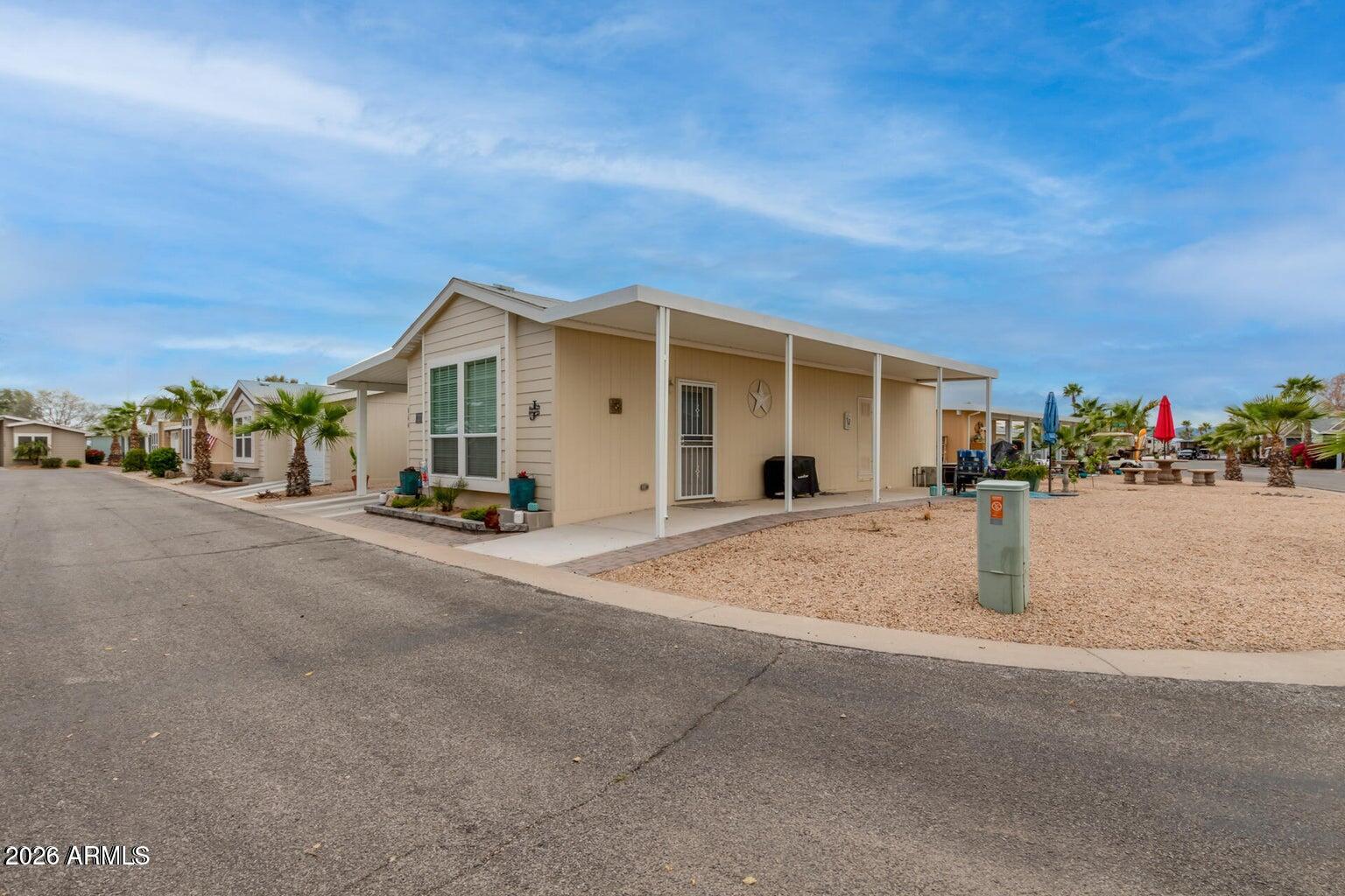 11201 N EL MIRAGE Road 864