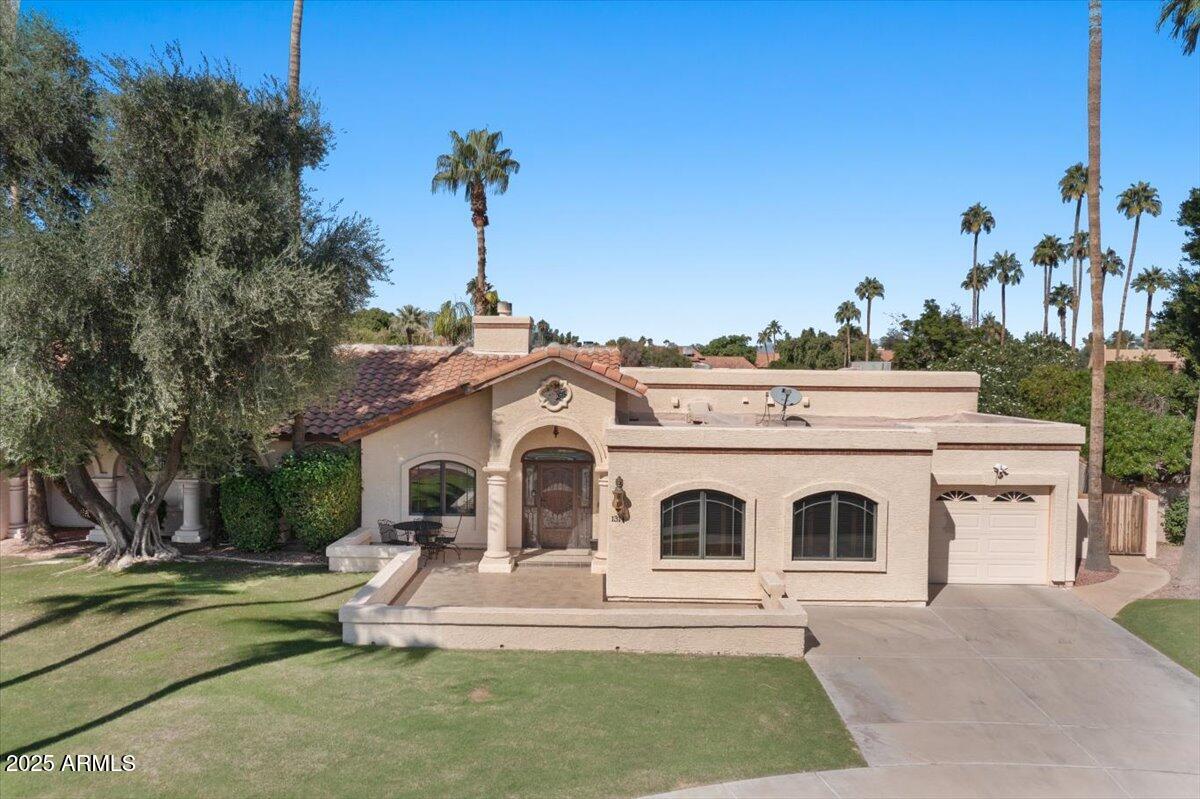 1314 E GREENWAY Circle