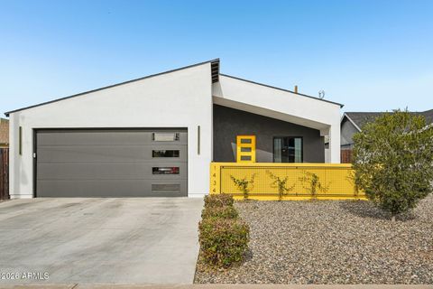 1434 E WELDON Avenue Phoenix AZ 85014