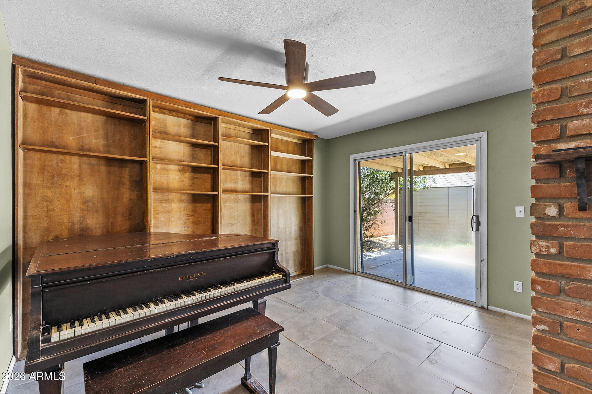 6420 N 86TH Street