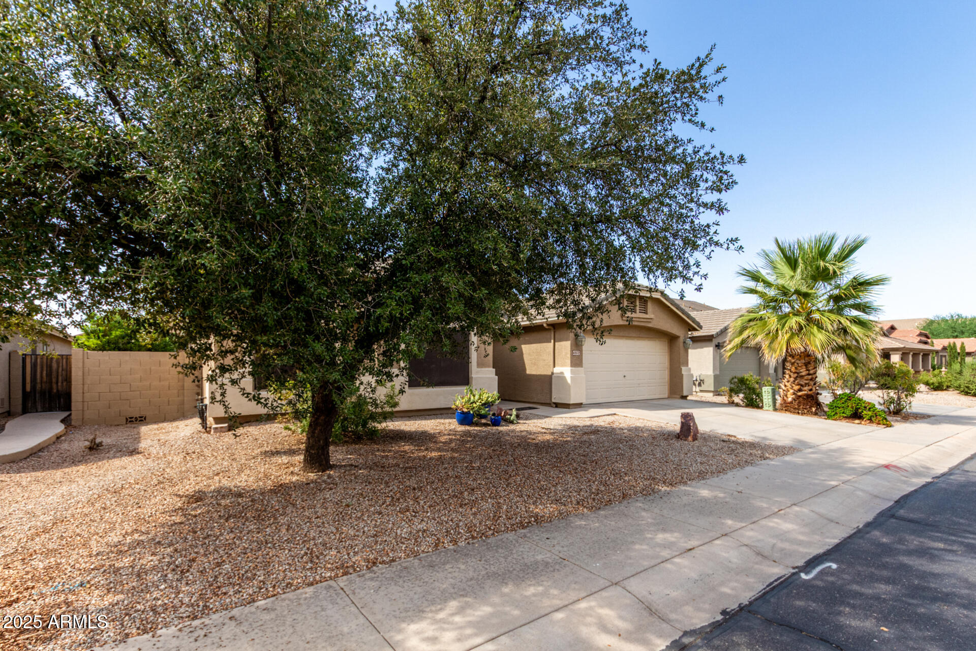 43572 W SUNLAND Drive