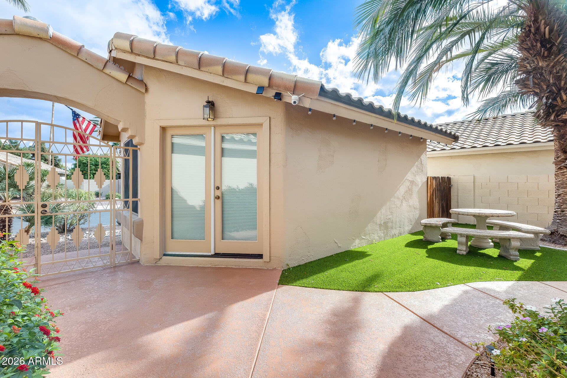 17454 N Rainbow Circle