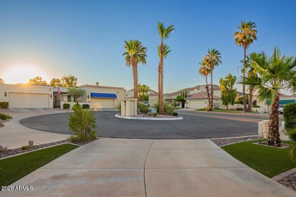 4655 E MONTE Way