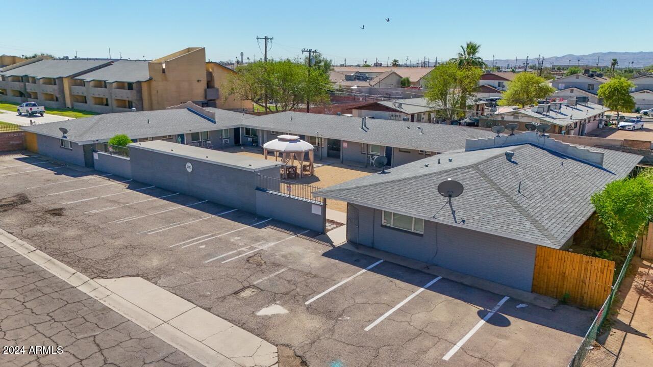 2203 E MCKINLEY Street
