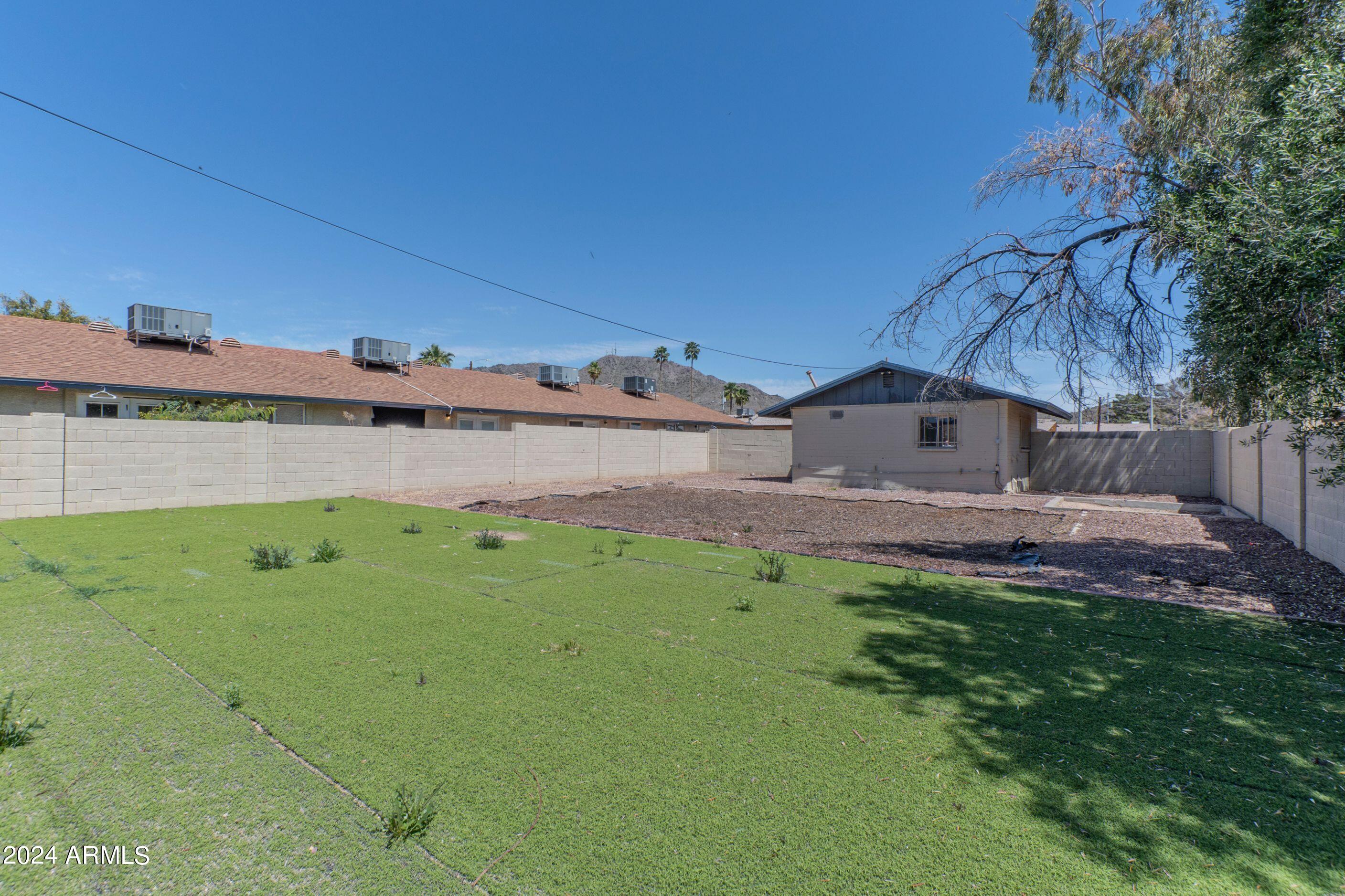 IRONWOOD PLACE - Residential Income
