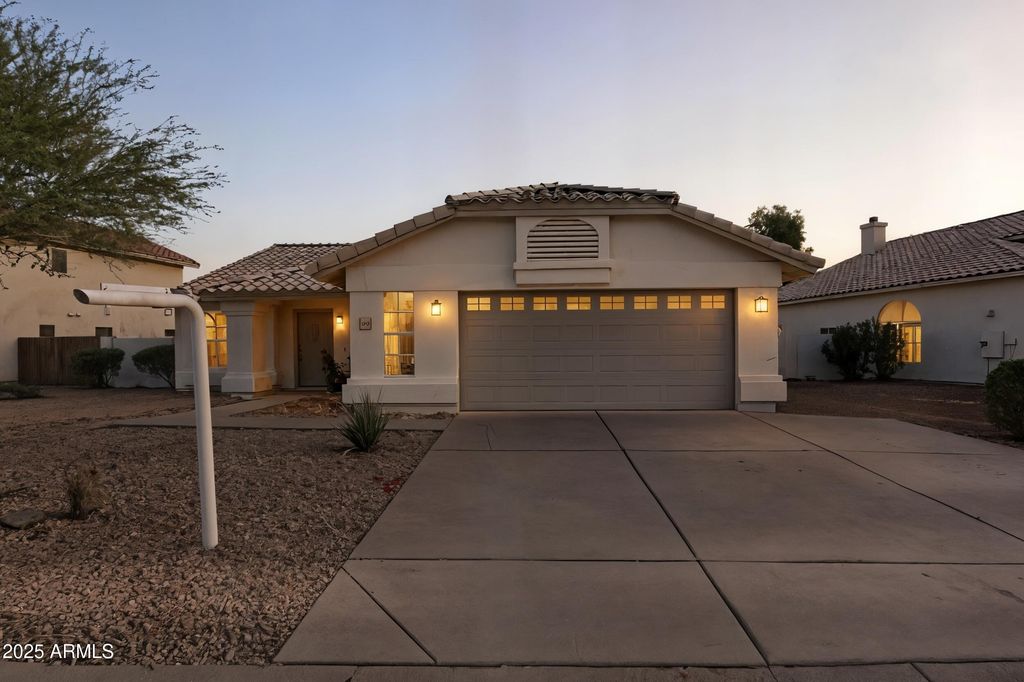 Photo of 5421 W Oraibi Drive, Glendale, AZ 85308 (MLS # 6948736)