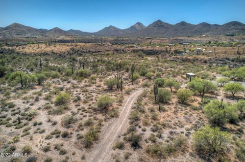 40300 N Spur Cross Road - Cave Creek AZ 85331