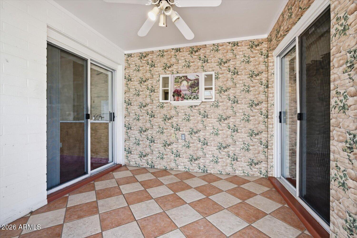 SUNLAND VILLAGE EAST 3 - Residential
