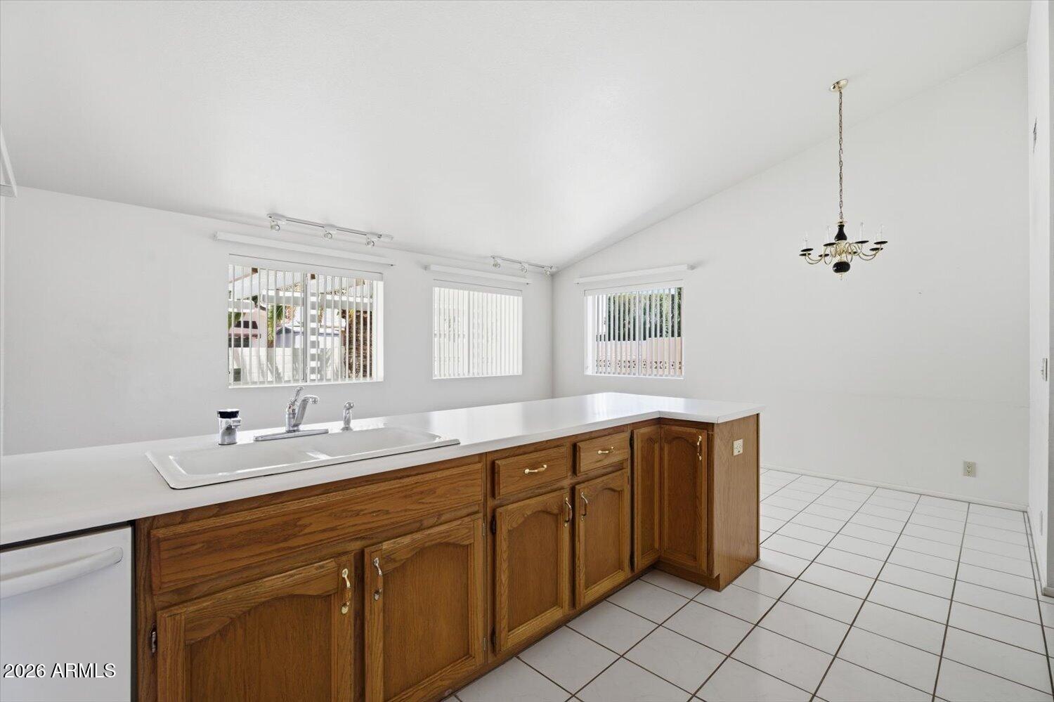 SUNLAND VILLAGE EAST 3 - Residential