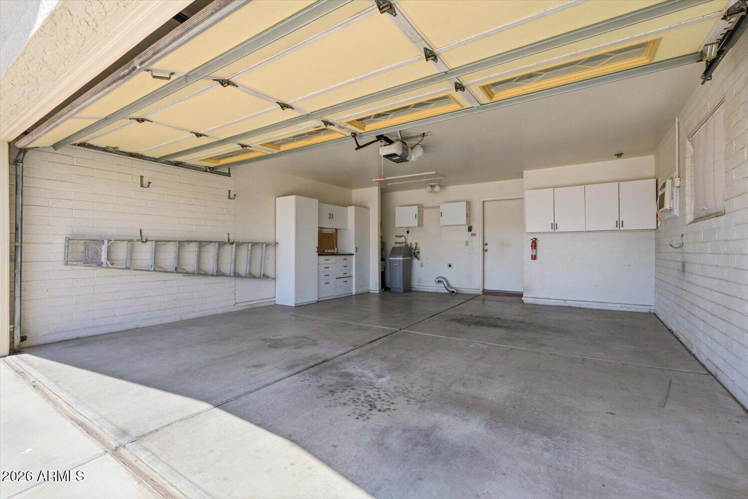 SUNLAND VILLAGE EAST 3 - Residential