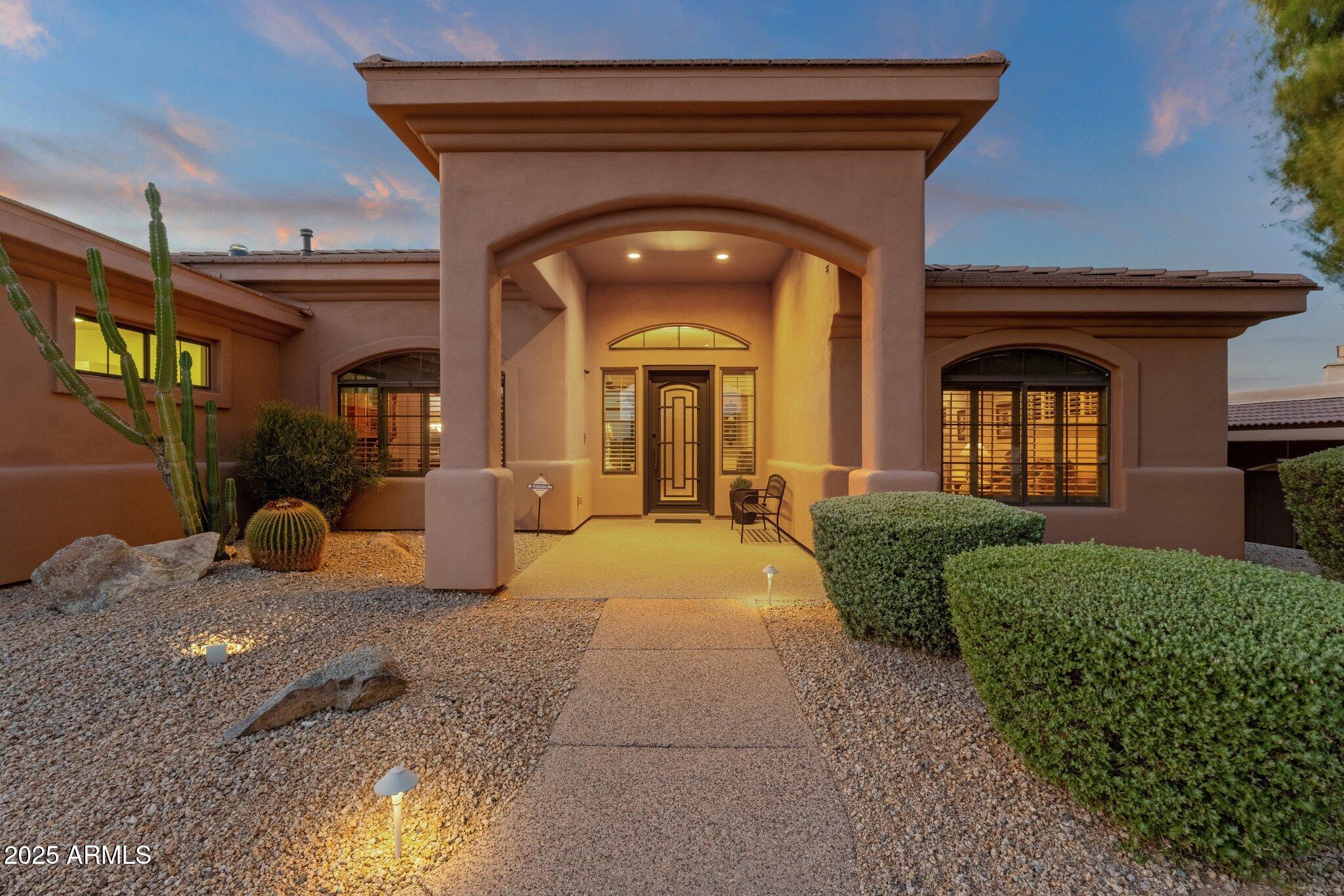 15600 E ROBIN Drive